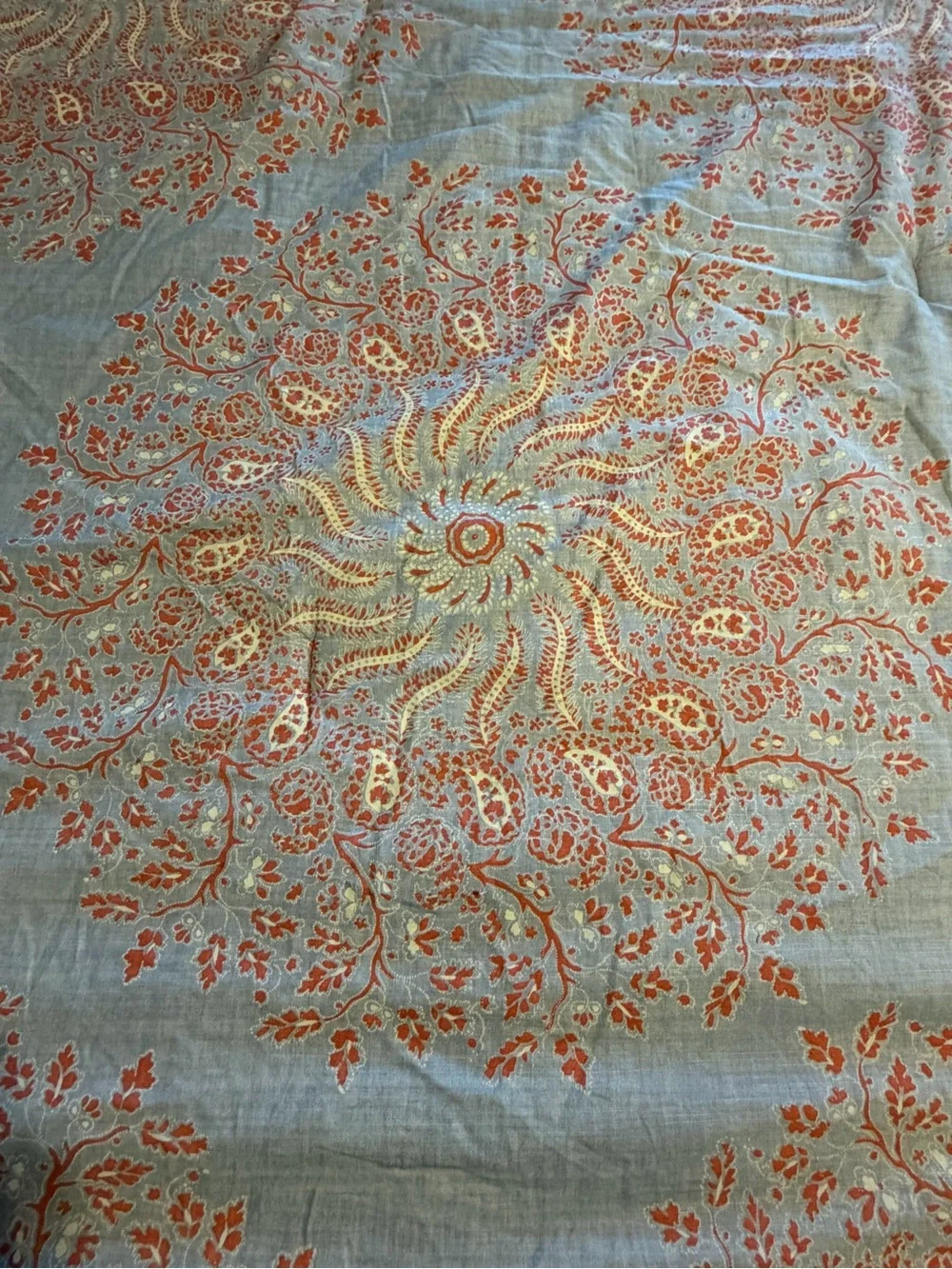 Ralph Lauren Light Blue and Coral Medallion Reversible Cotton King Comforter